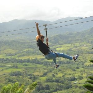 Zipline Montaña Redonda Tour
