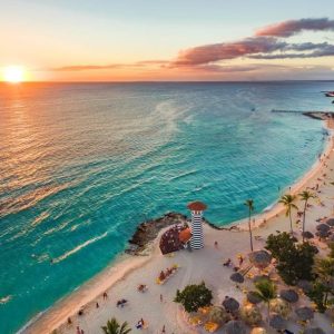 Découvrez l'histoire de Bayahibe et baignez-vous dans 7 sources.