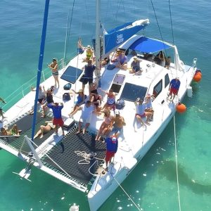 Excursion privée en catamaran + boissons et barbecue