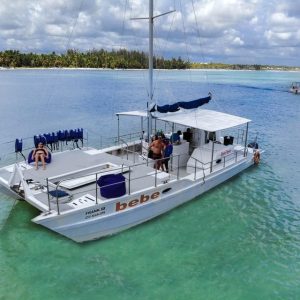 Catamaran privé à Punta Cana (groupe moyen)