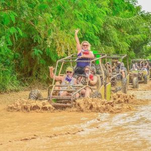 Depuis Bávaro : excursion en buggy à la plage de Macao et au cénote