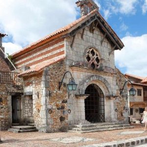 Punta Cana : Cuevas de las Maravillas et Altos de Chavón